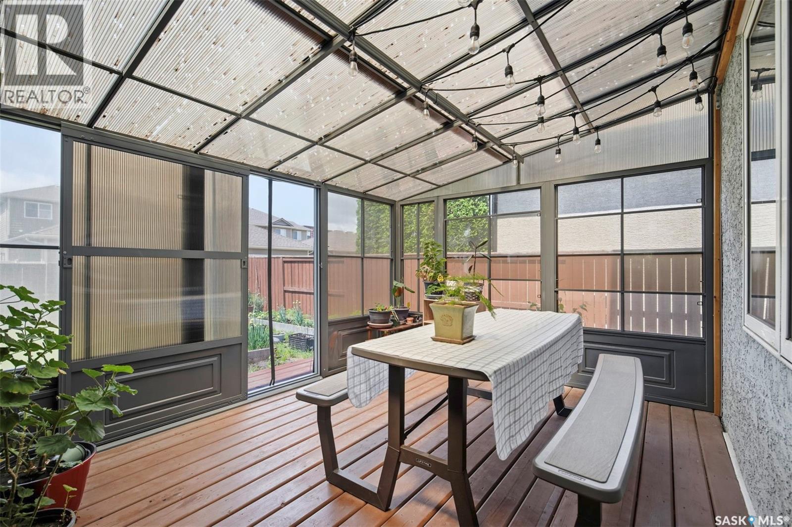 110 Robertson COVE — photo 30