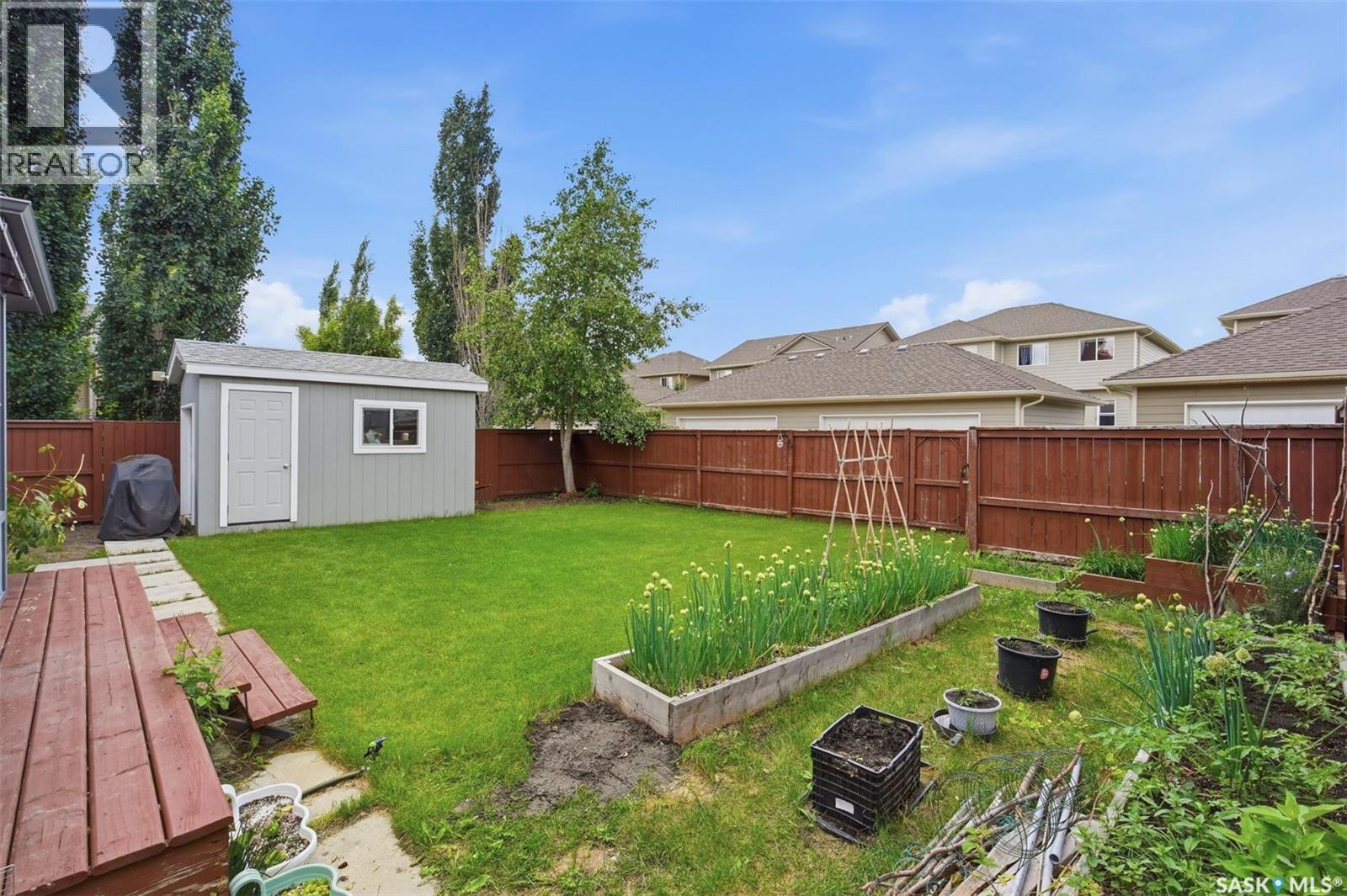 110 Robertson COVE — photo 34