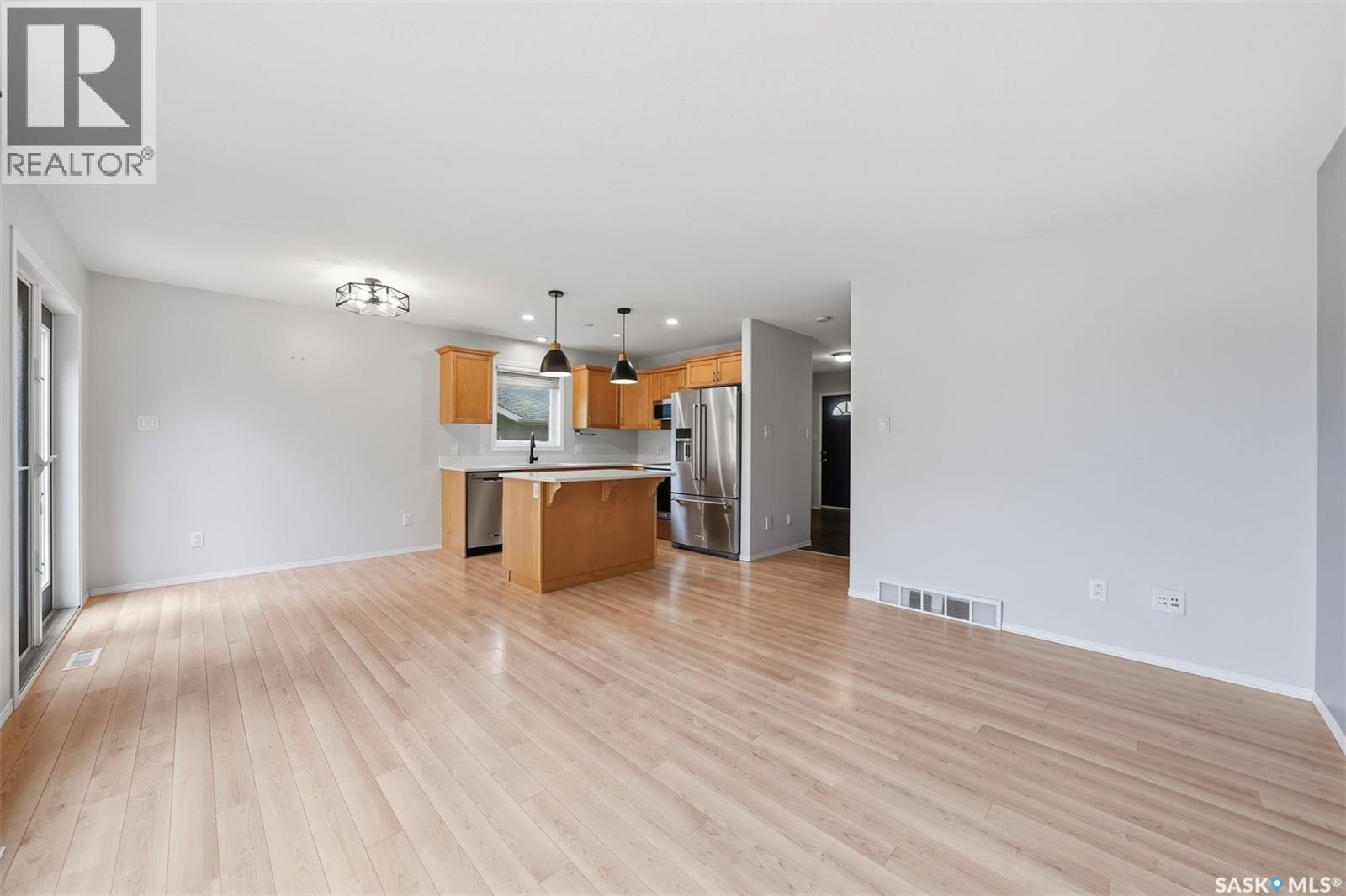 125 Meadowlark PARK — photo 12