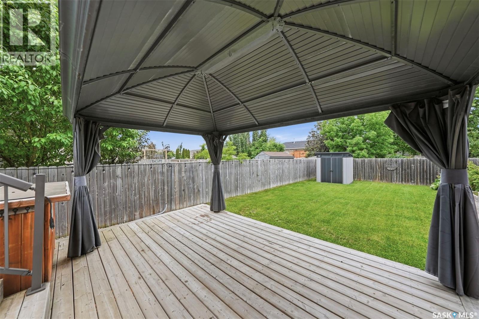 125 Meadowlark PARK — photo 31