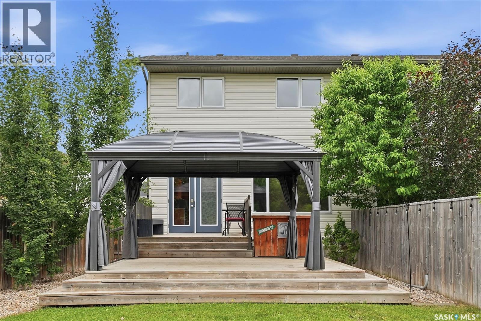 125 Meadowlark PARK — photo 34