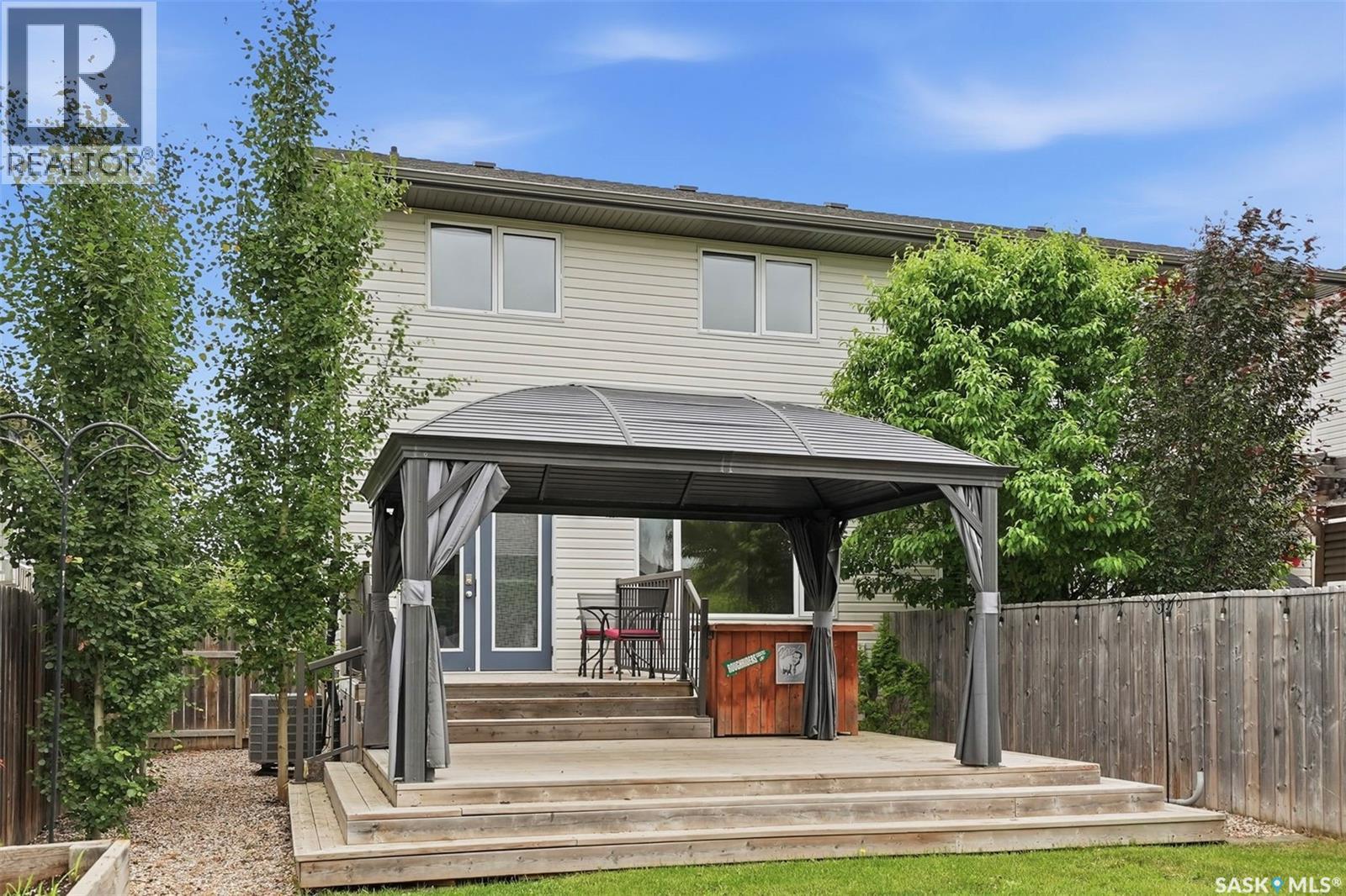 125 Meadowlark PARK — photo 35
