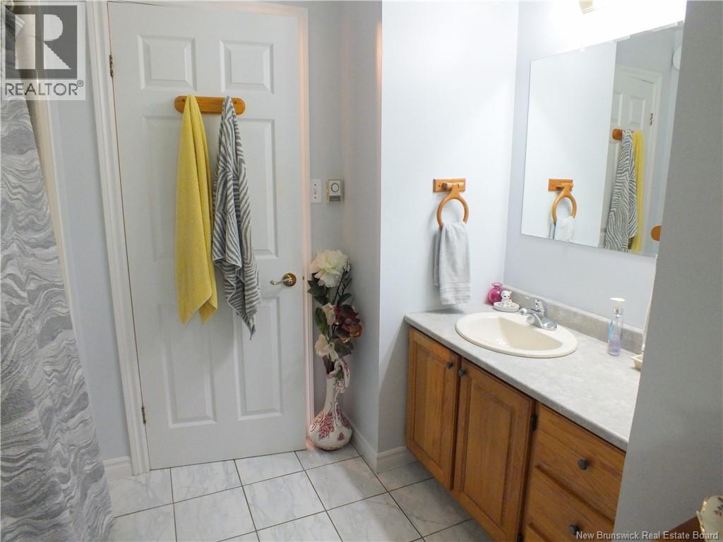 111 Bicentennial Drive - 23