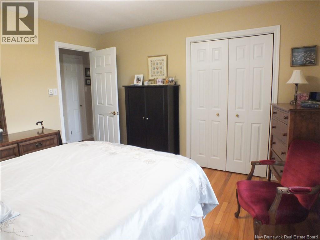 111 Bicentennial Drive - Image 26