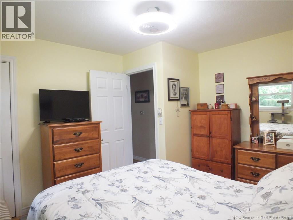 111 Bicentennial Drive - 28