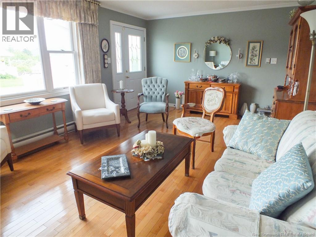 111 Bicentennial Drive - Image 8