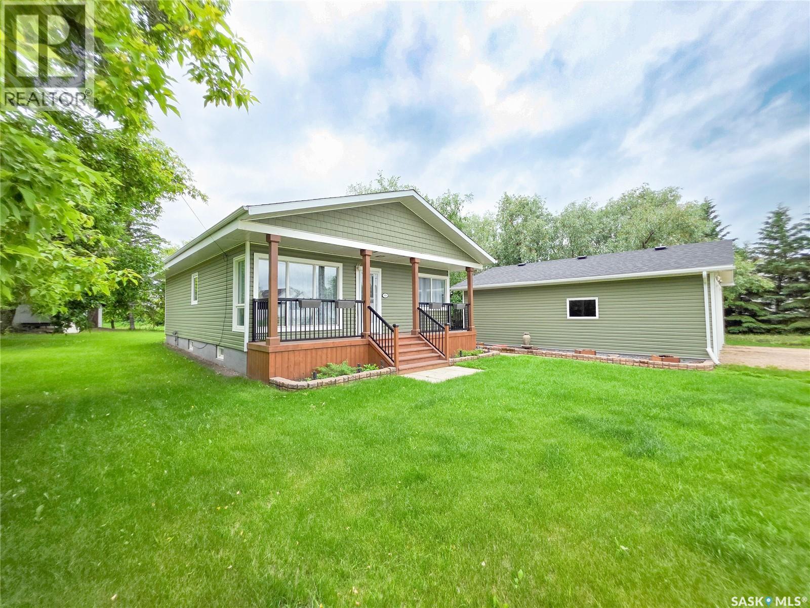 121 1st AVENUE NE - photo 2