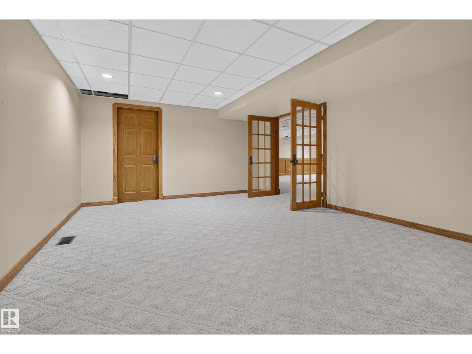 6203 143 ST NW — photo 41