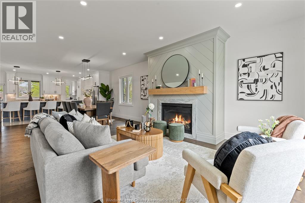 3161 MCROBBIE - 16