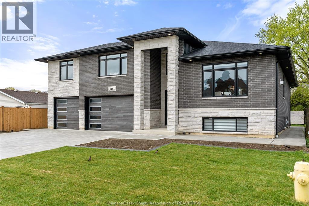 3161 MCROBBIE - 2