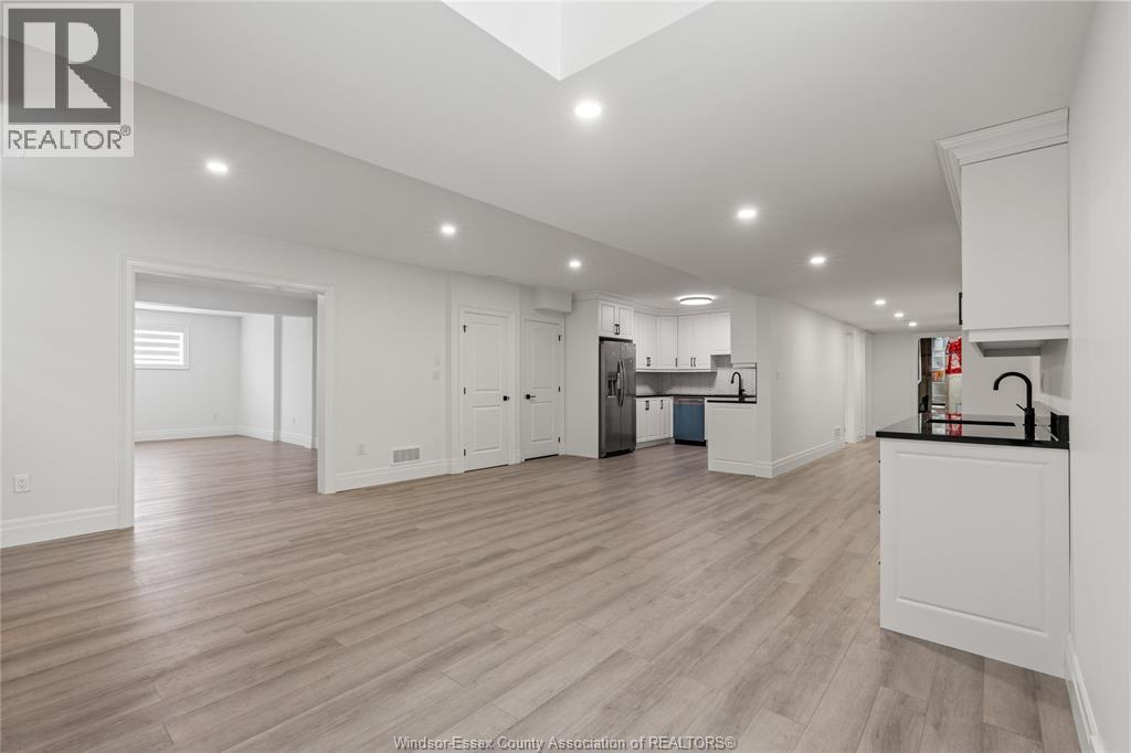 3161 MCROBBIE - 39