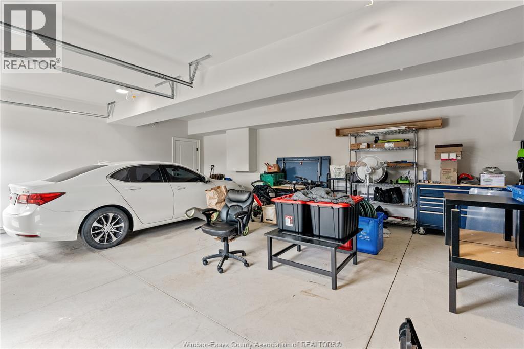 3161 MCROBBIE - 46