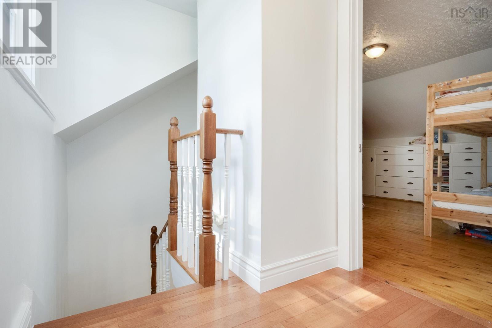 118 Belcher Street - 22