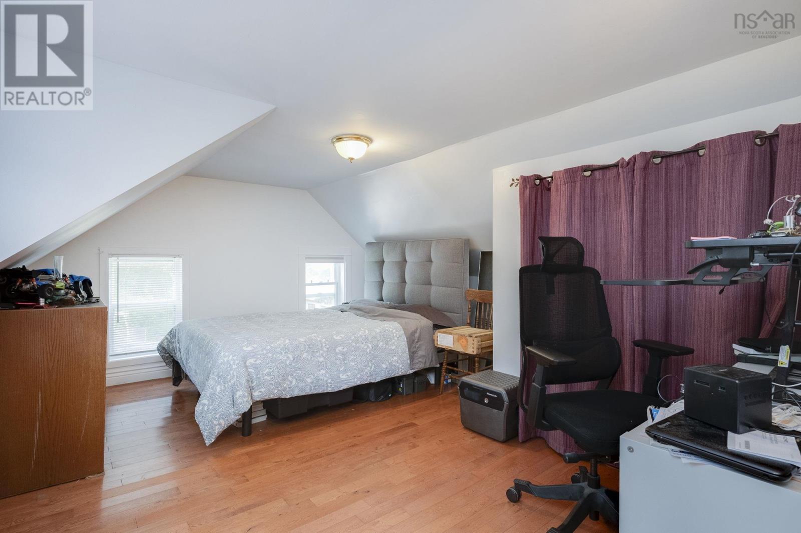 118 Belcher Street - 23