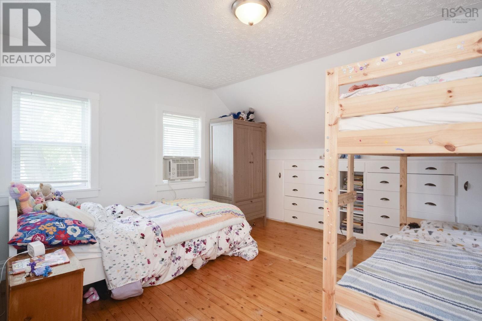118 Belcher Street - 27