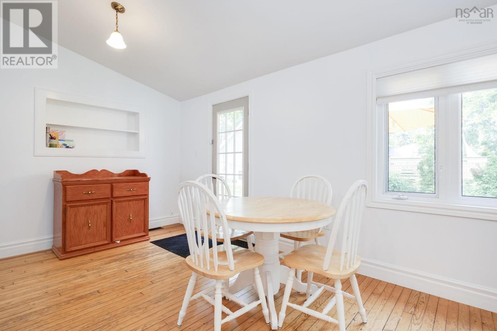 118 Belcher Street - 8