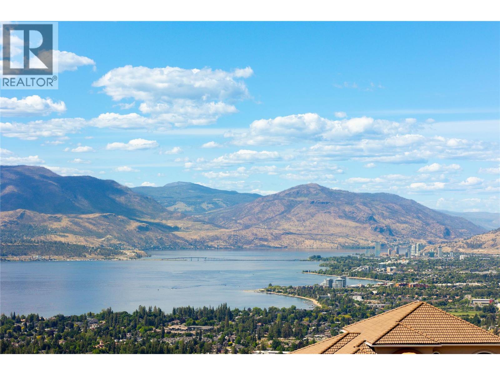 888 HEWETSON Avenue, Kelowna