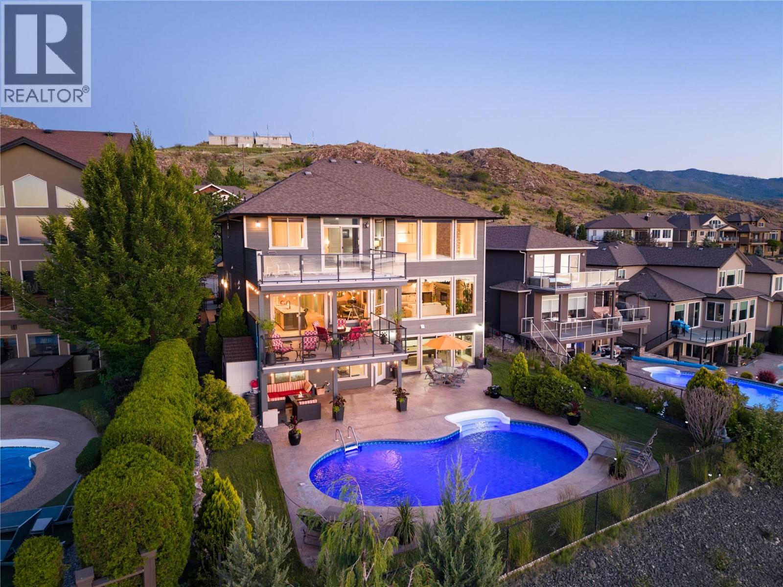 888 HEWETSON Avenue, Kelowna