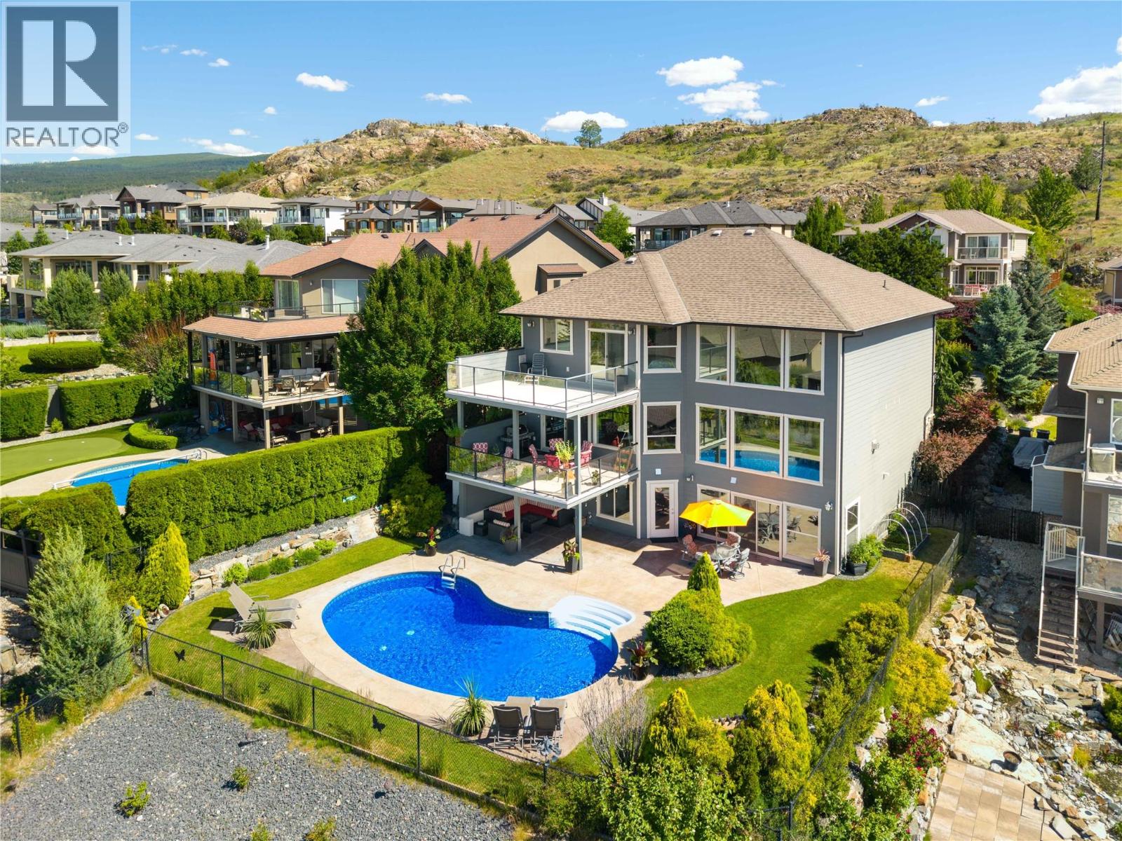 888 HEWETSON Avenue, Kelowna