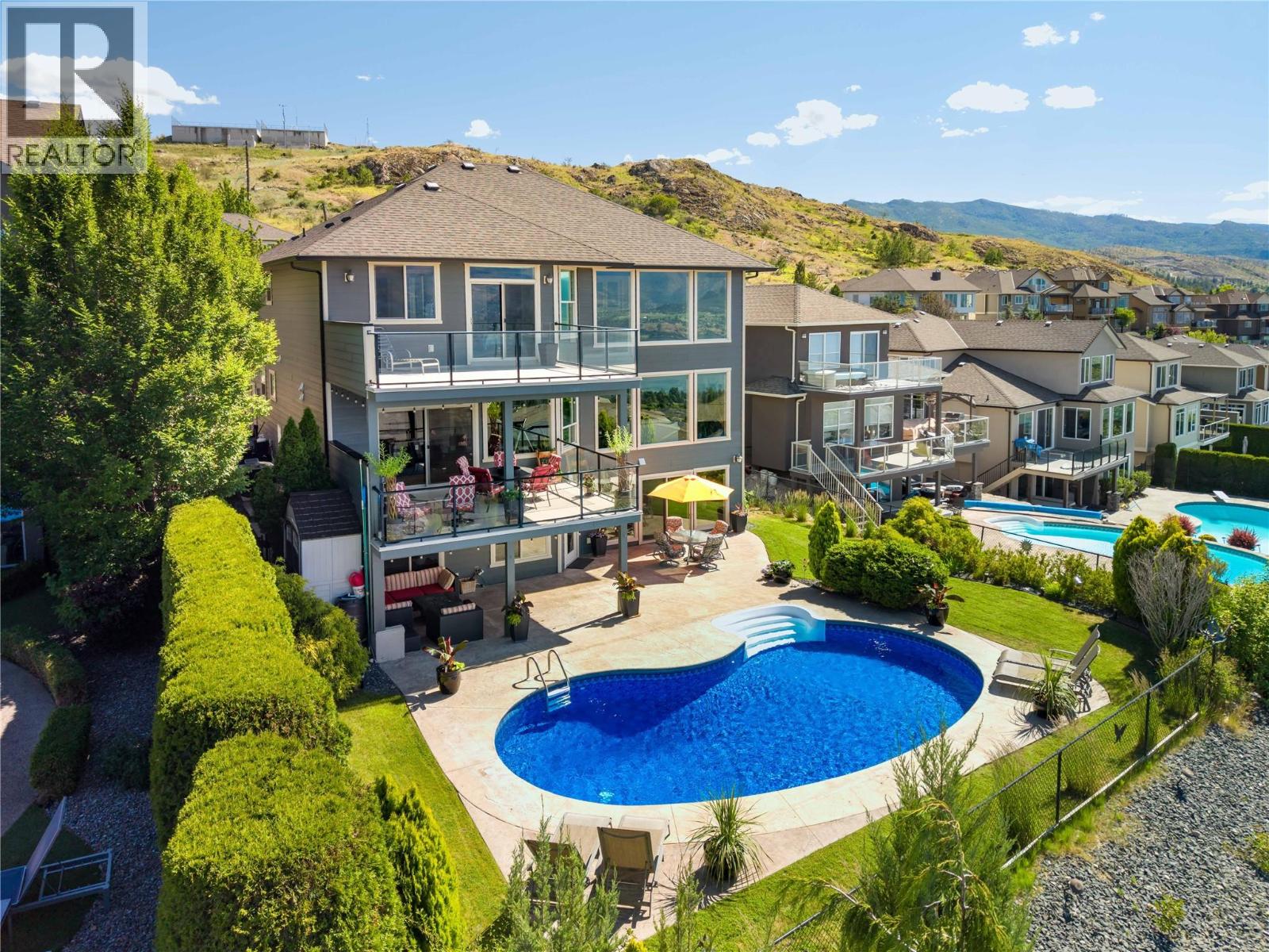 888 HEWETSON Avenue, Kelowna