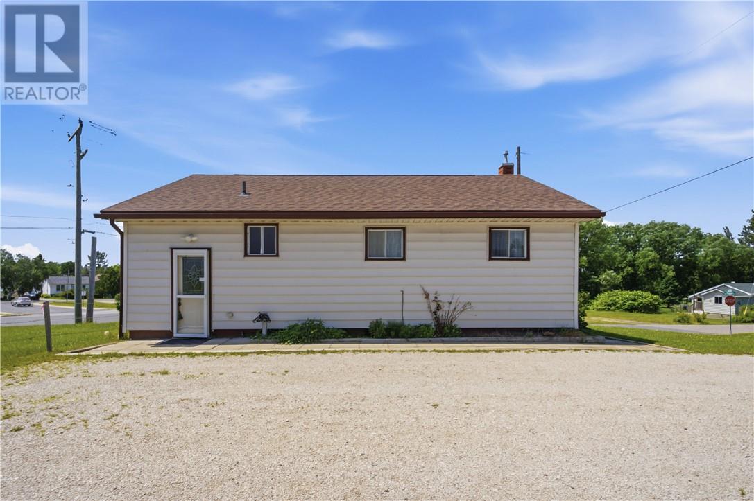 6 West Street - 23