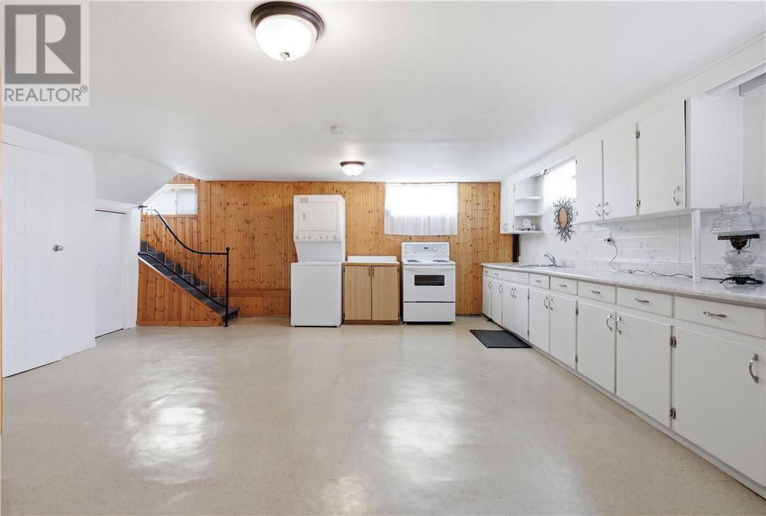 6 West Street - 28