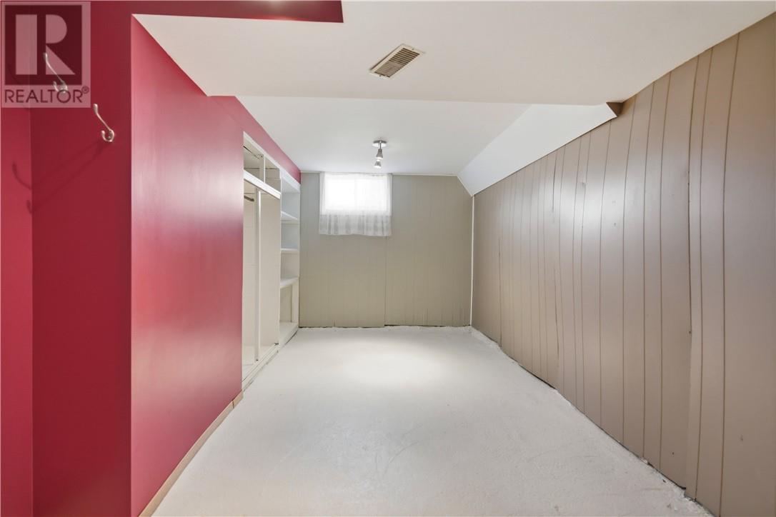 6 West Street - 29