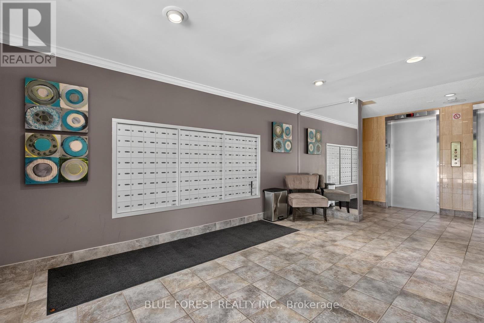 #202 600 GRENFELL DRIVE - 21