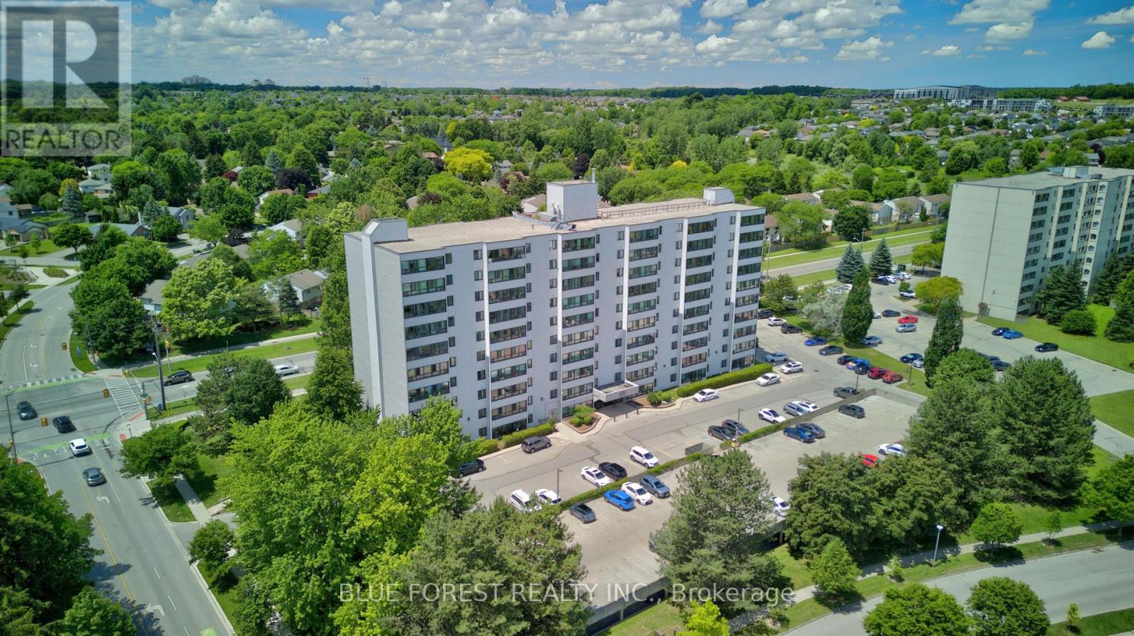 #202 600 GRENFELL DRIVE - 24