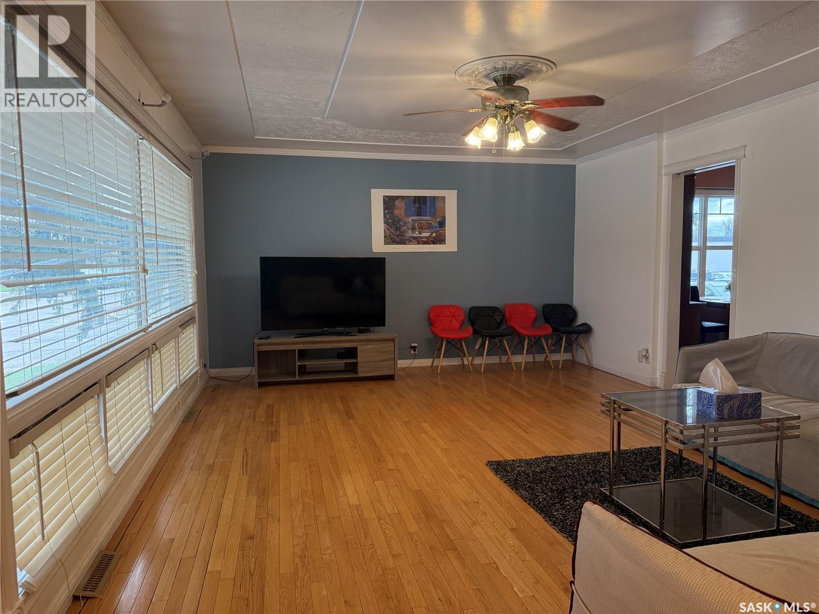 1018 11th AVENUE NW - 7