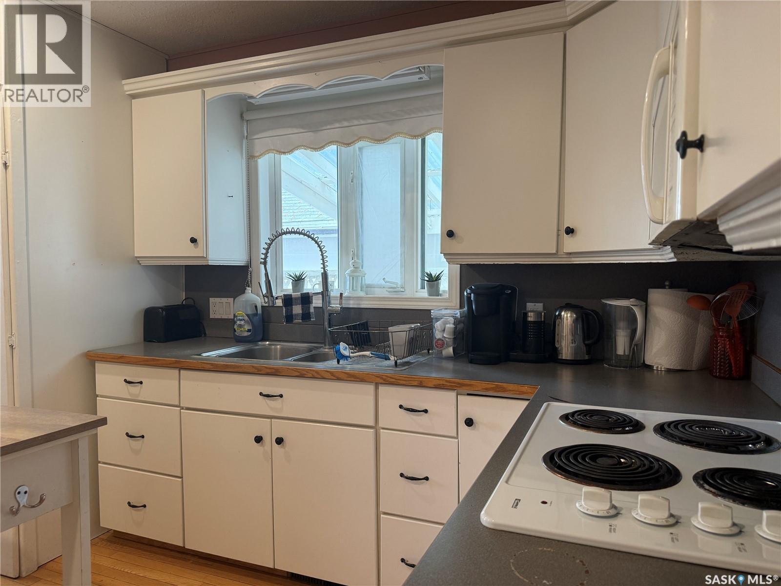 1018 11th AVENUE NW - 13