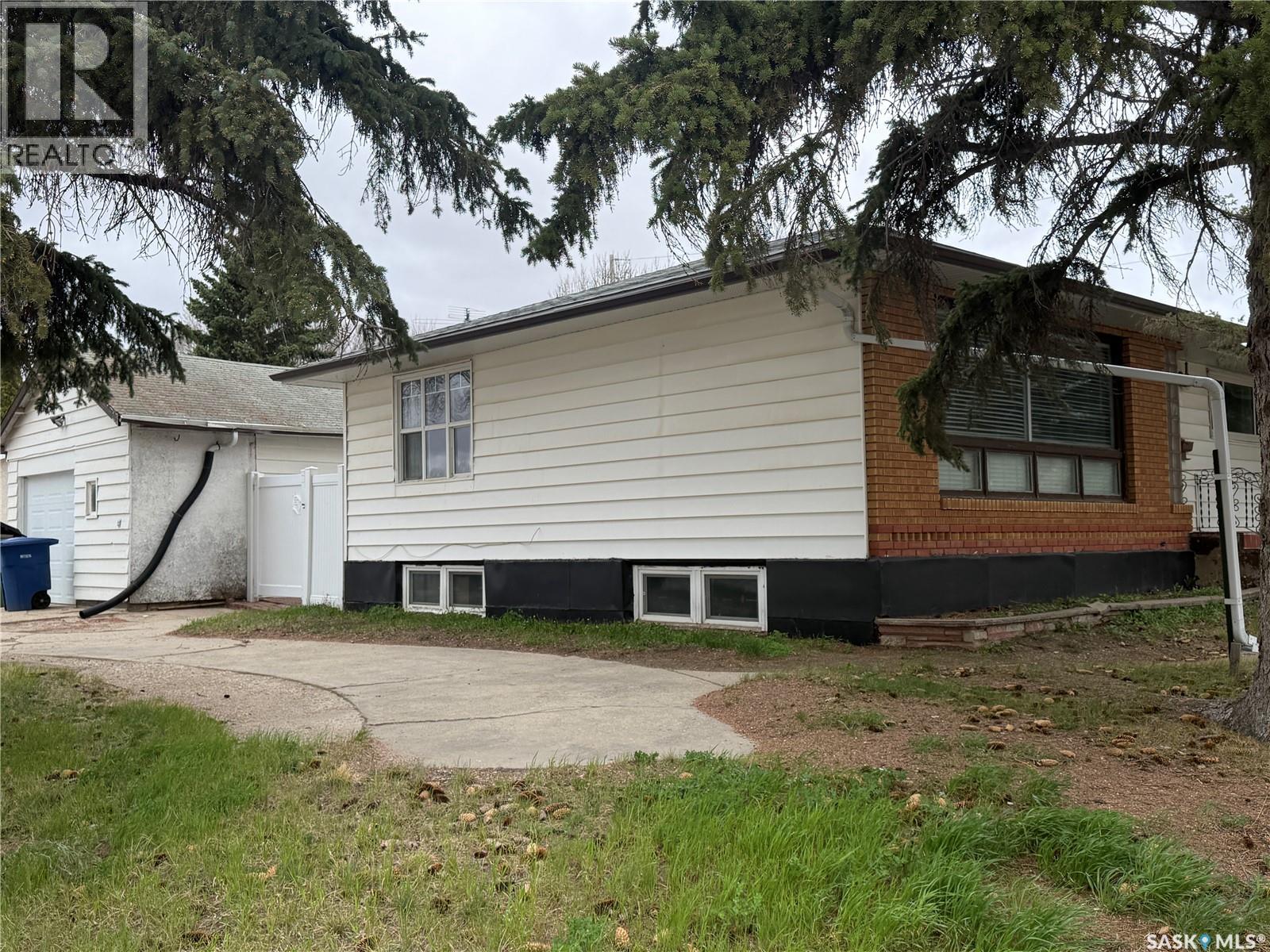 1018 11th AVENUE NW - 5