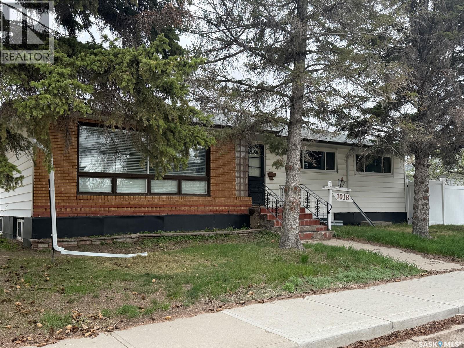 1018 11th AVENUE NW - 4