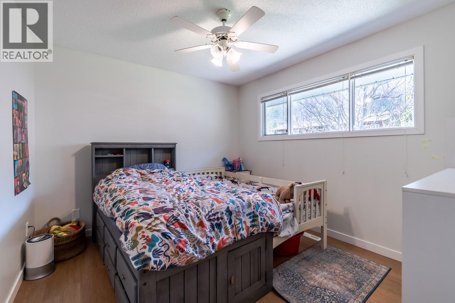 819 ORCHARD Drive - 25