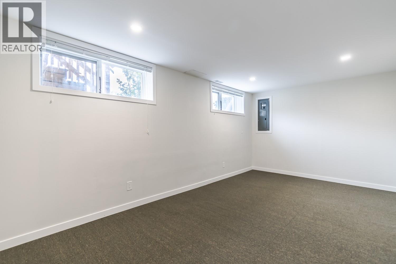 819 ORCHARD Drive - 2