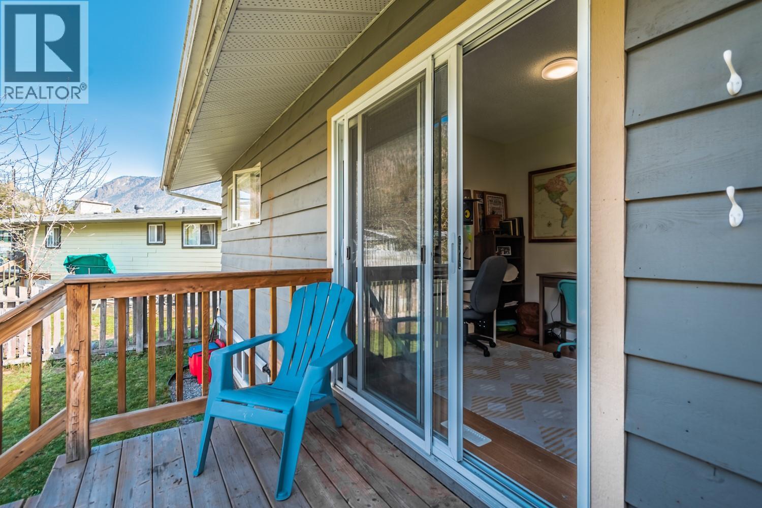 819 ORCHARD Drive - 23