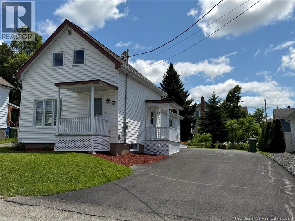 63 42e Avenue - 1