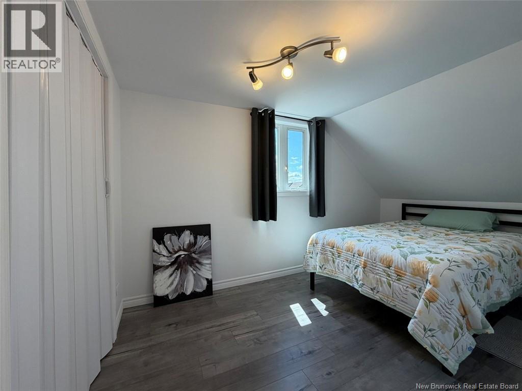 63 42e Avenue - 12