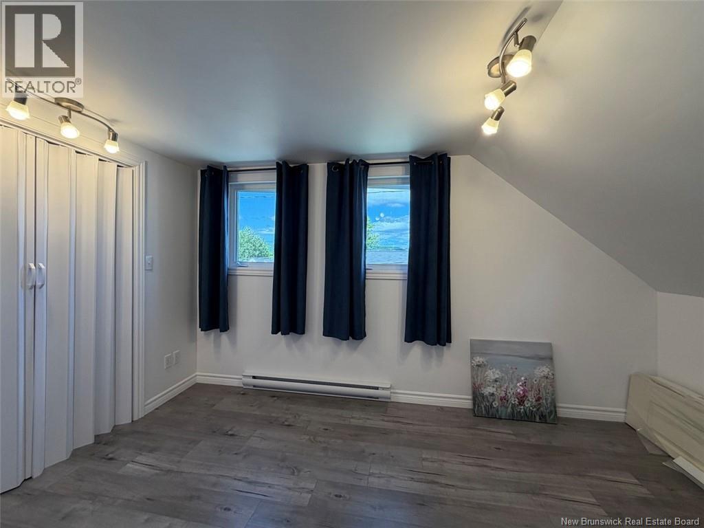63 42e Avenue - 13