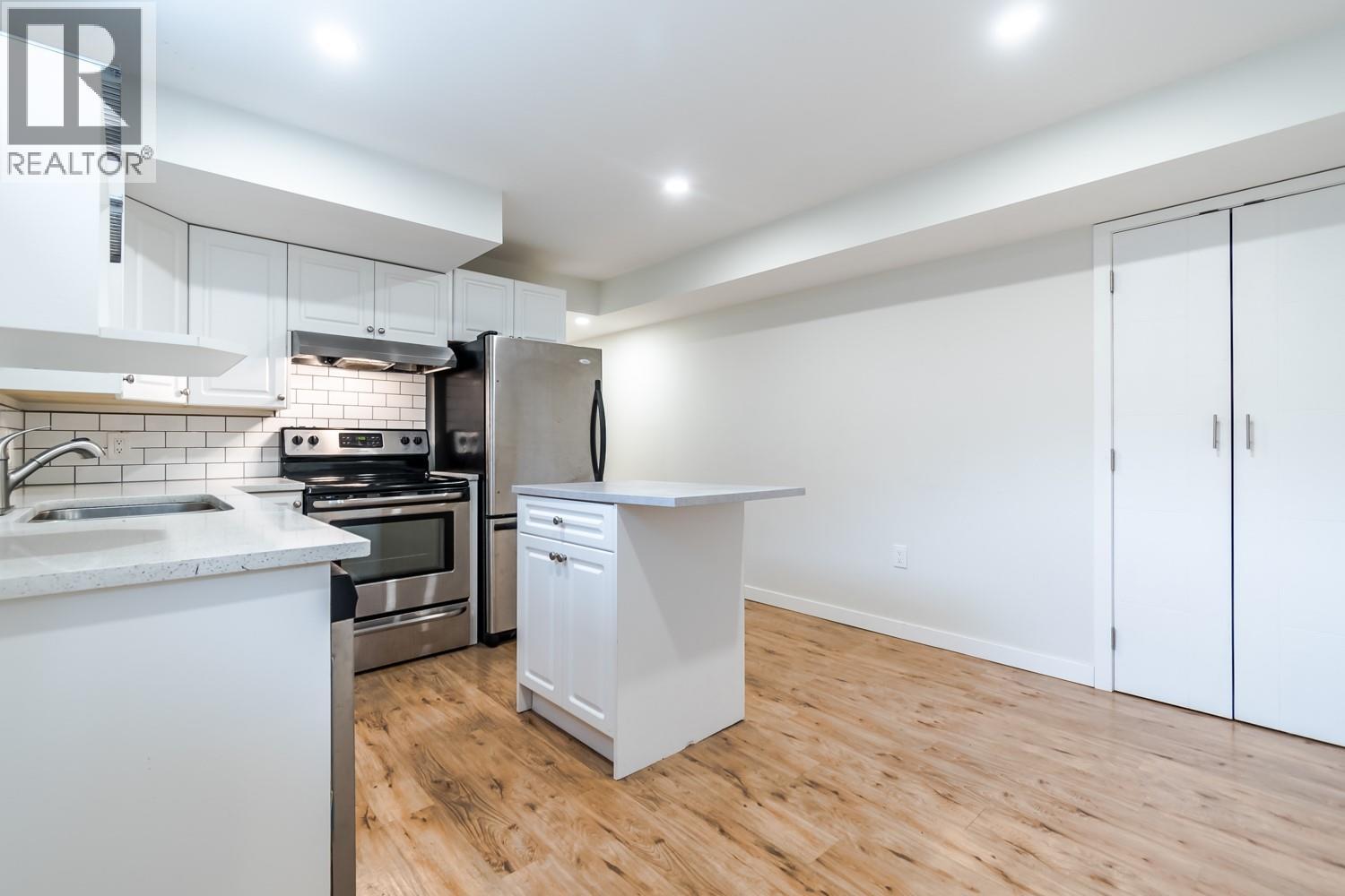 819 ORCHARD Drive - 49