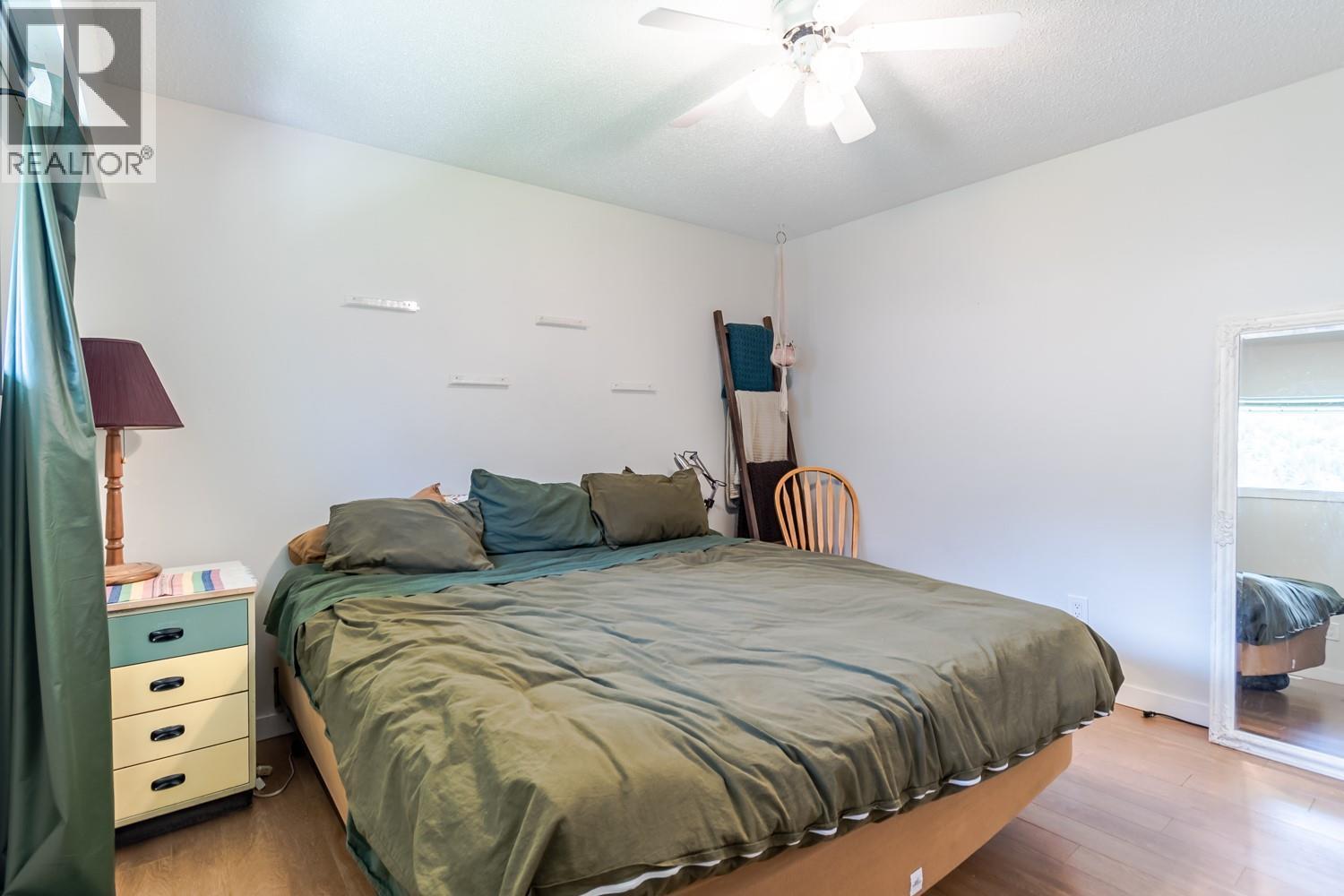 819 ORCHARD Drive - 26