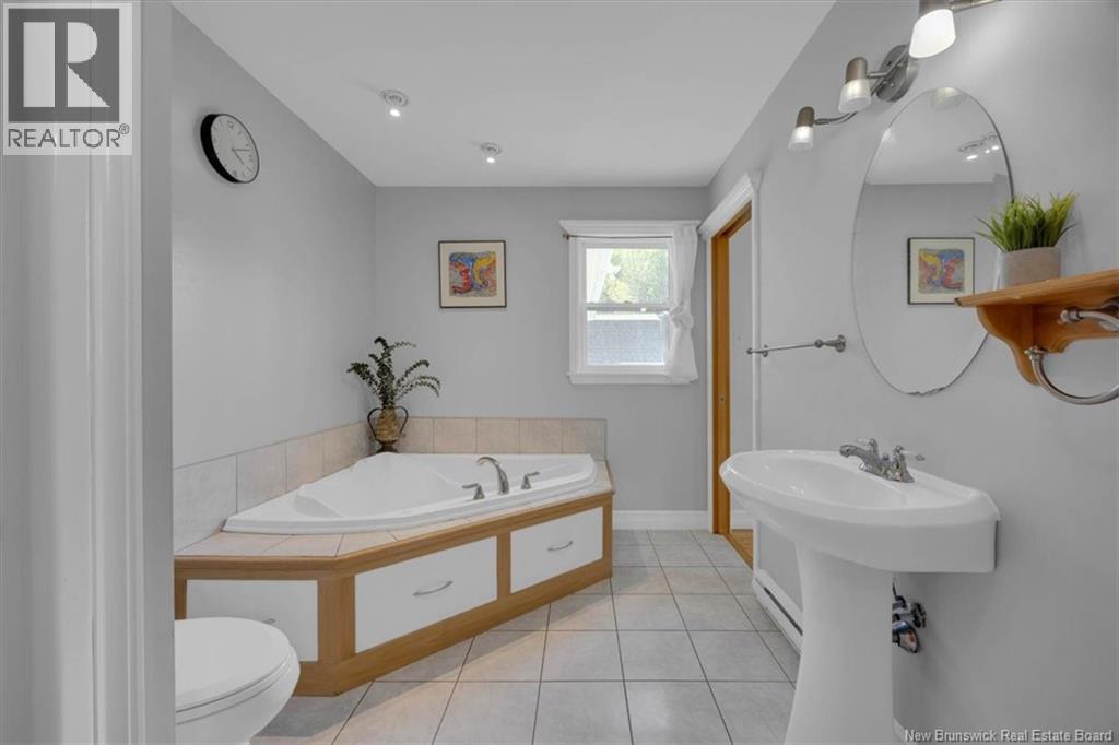 110 Hillcrest Road - Image 18