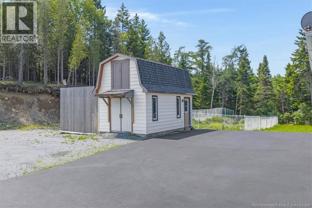 110 Hillcrest Road - Image 29