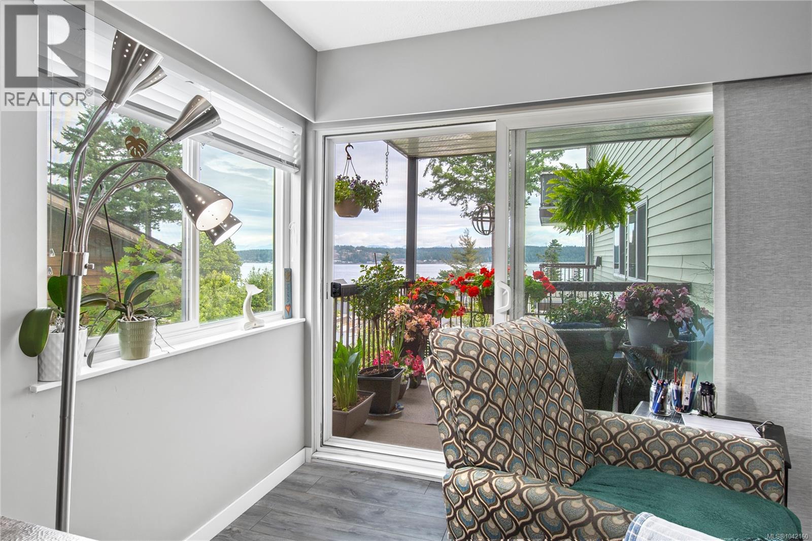 201 615 Alder St, Campbell River
