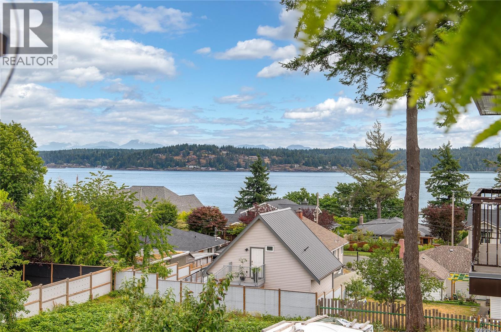 201 615 Alder St, Campbell River