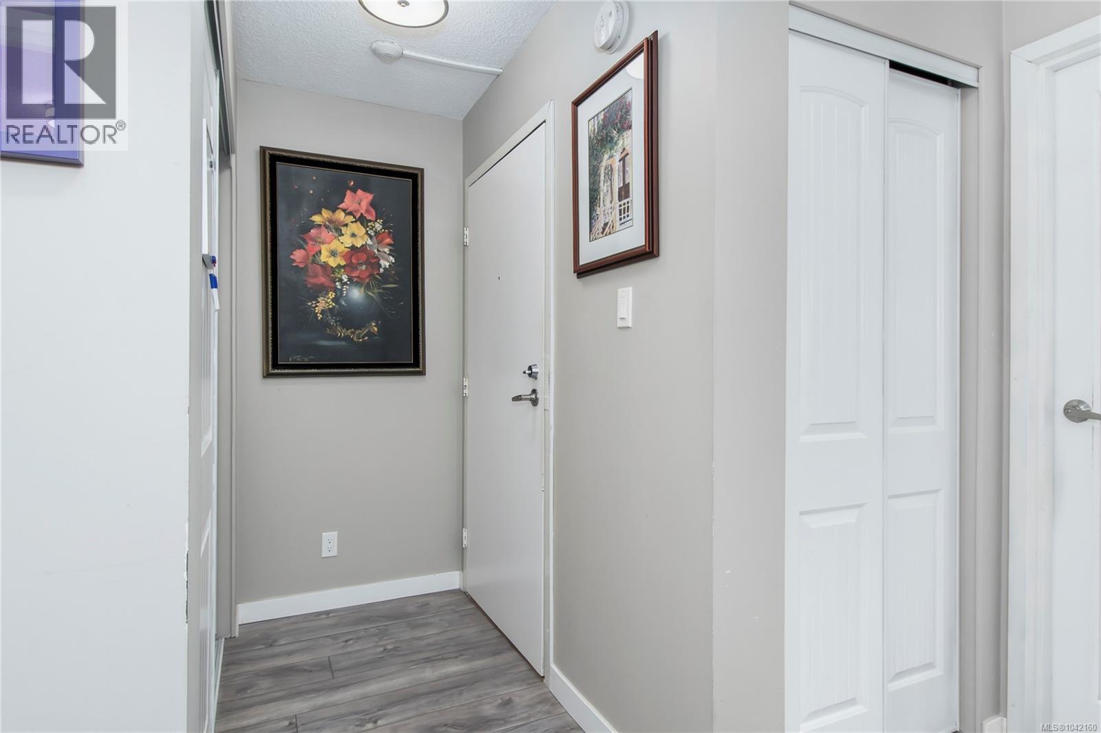 201 615 Alder St, Campbell River