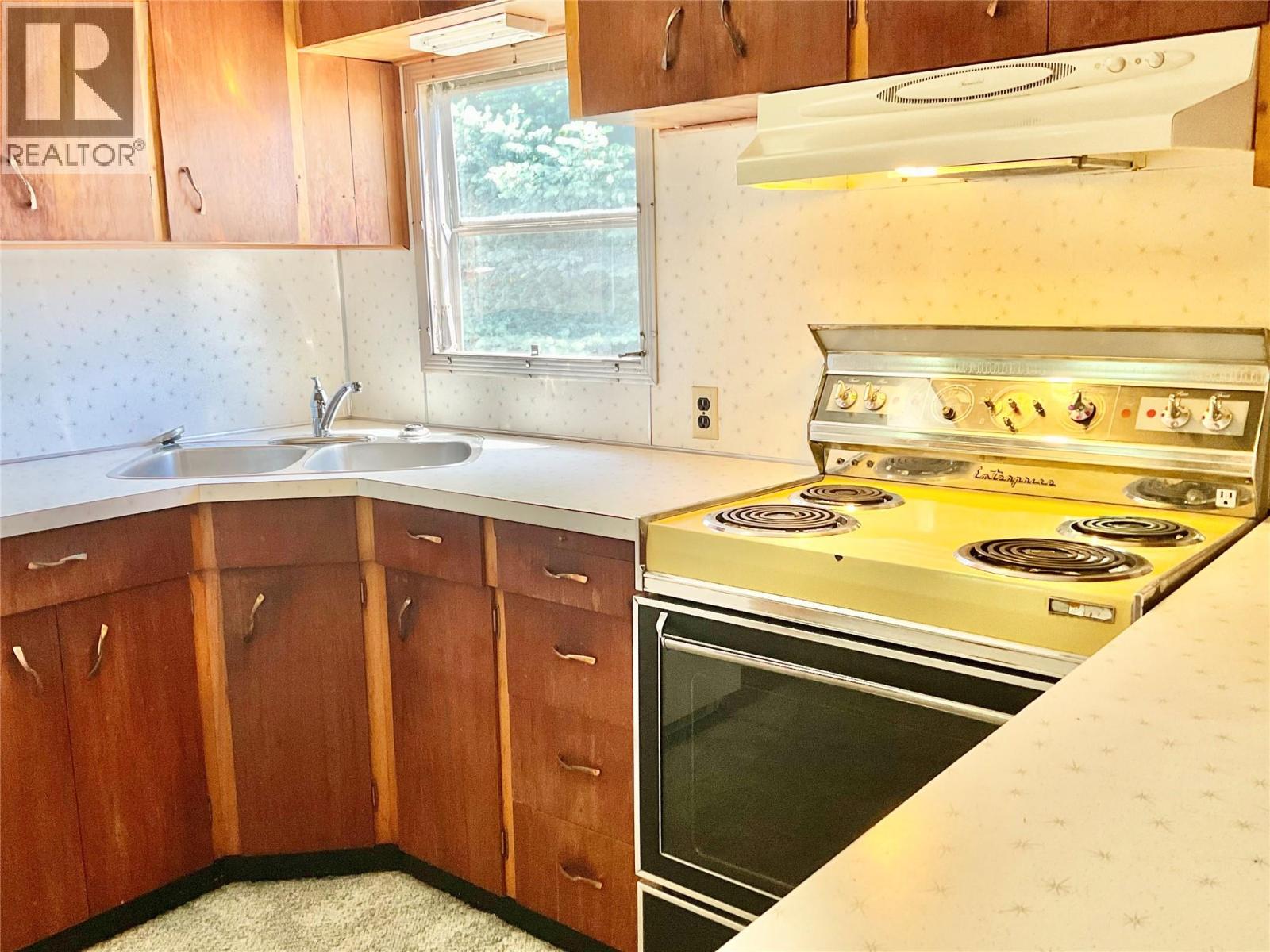 #13 455 1st Street - Image 9