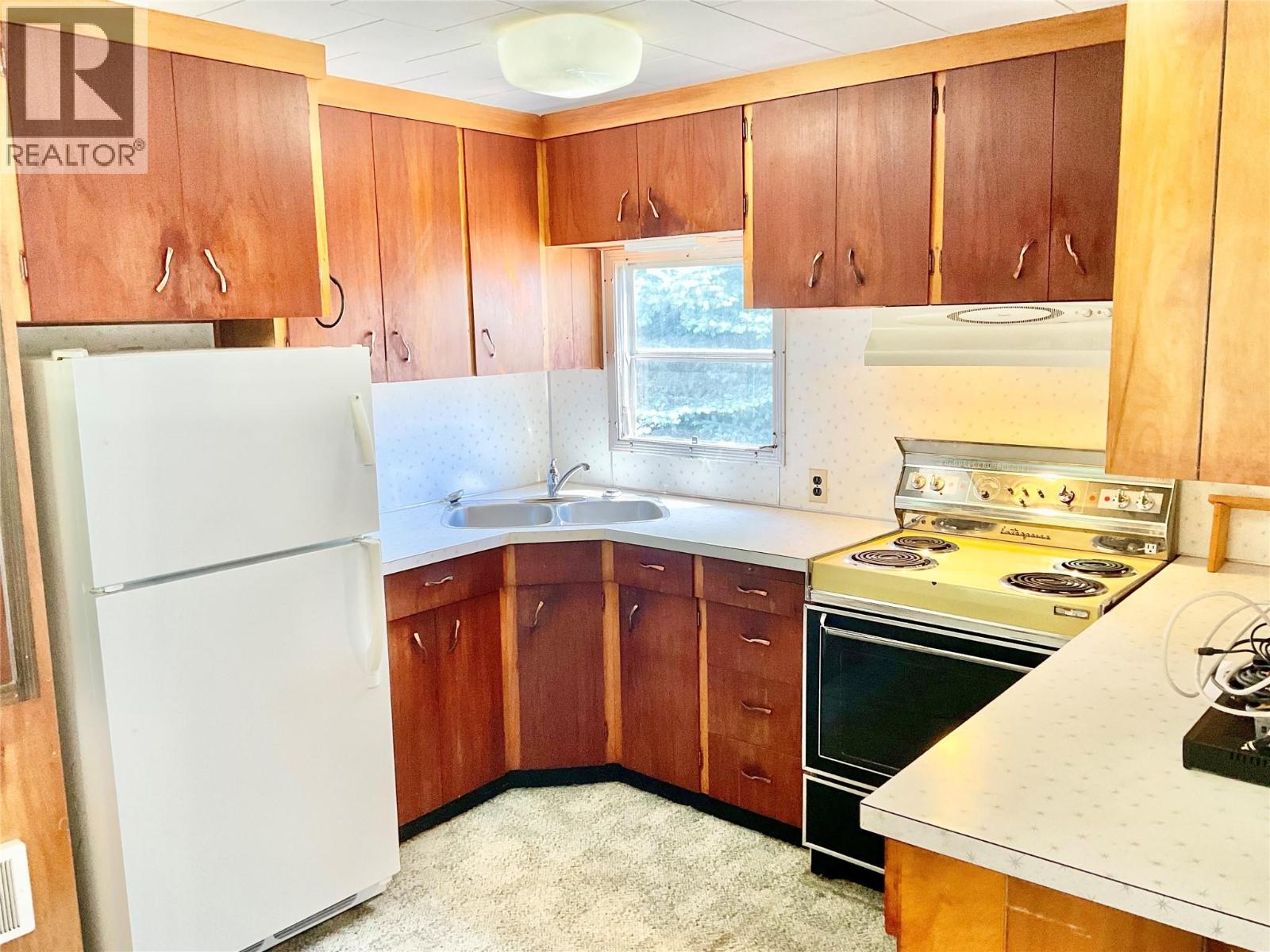 #13 455 1st Street - Image 8