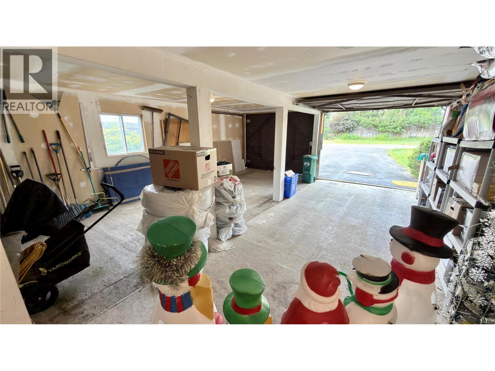 482 Sixth Avenue - 4