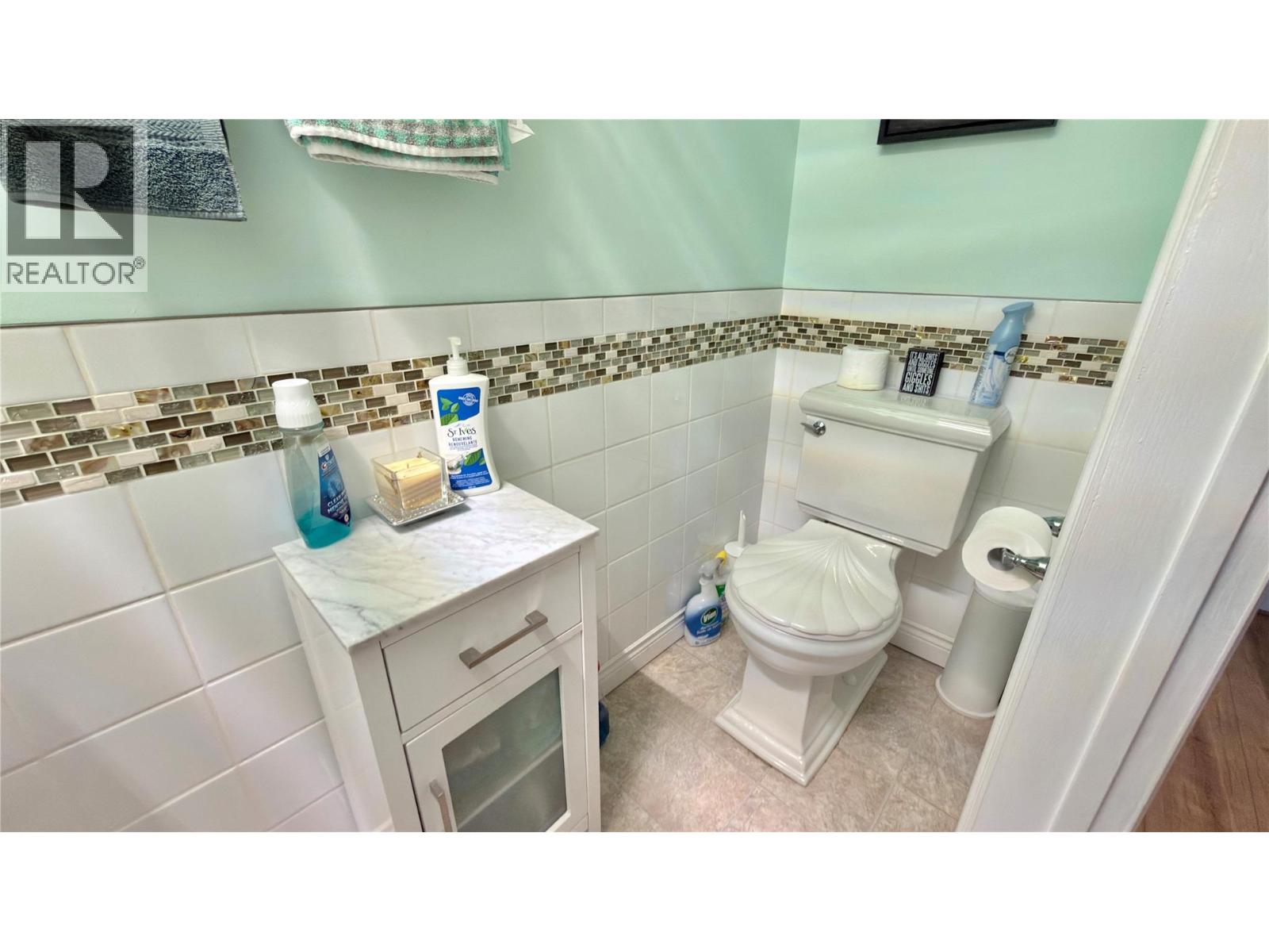 482 Sixth Avenue - 41